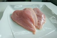 Want to know how to quickly thaw chicken breast when you find out you’re running out of time?